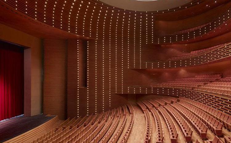 河南洛陽(yáng)劇院槽木吸音板聲學(xué)工程 河南洛陽(yáng)劇院槽木吸音板聲學(xué)工程