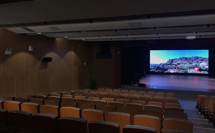 山西忻州學(xué)校報(bào)告廳-2 山西忻州學(xué)校報(bào)告廳-2